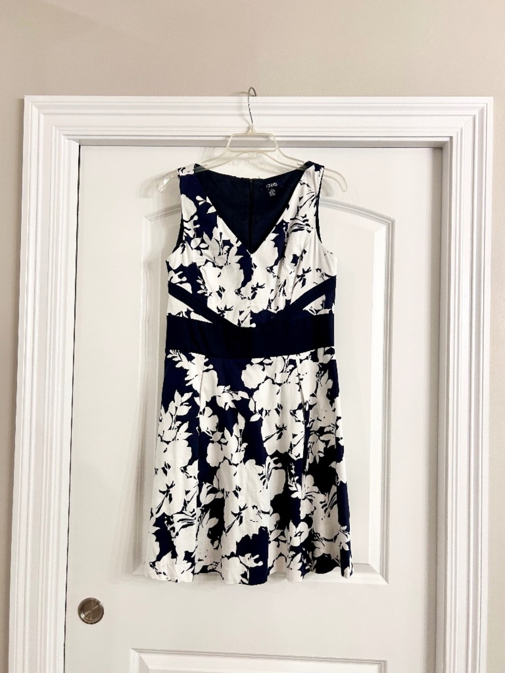 Chaps black and White sundress floral pattern